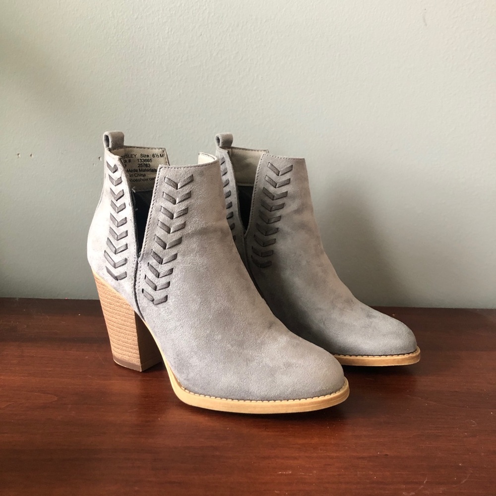 Dominique Nicole Gray Bootie